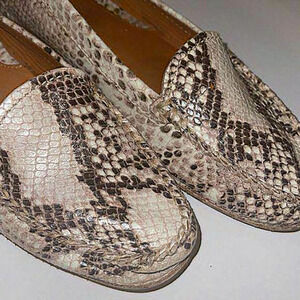 Geox Respira Python Snake Print Loafer Size‎ 7.5.  37.5